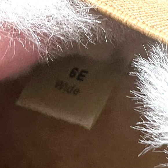 SuperLamb Ongi Sherpa Ankle Boot Suede Beige Round Toe Women's US 6E Wide NWB - Picture 10 of 11